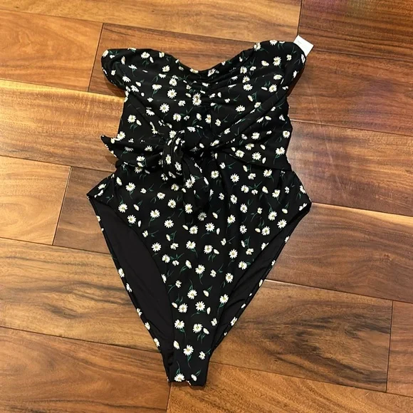 ONIA X WEWOREWHAT CAPRI DAISIES ONE PIECE SWIMSUIT SIZE XSMALL